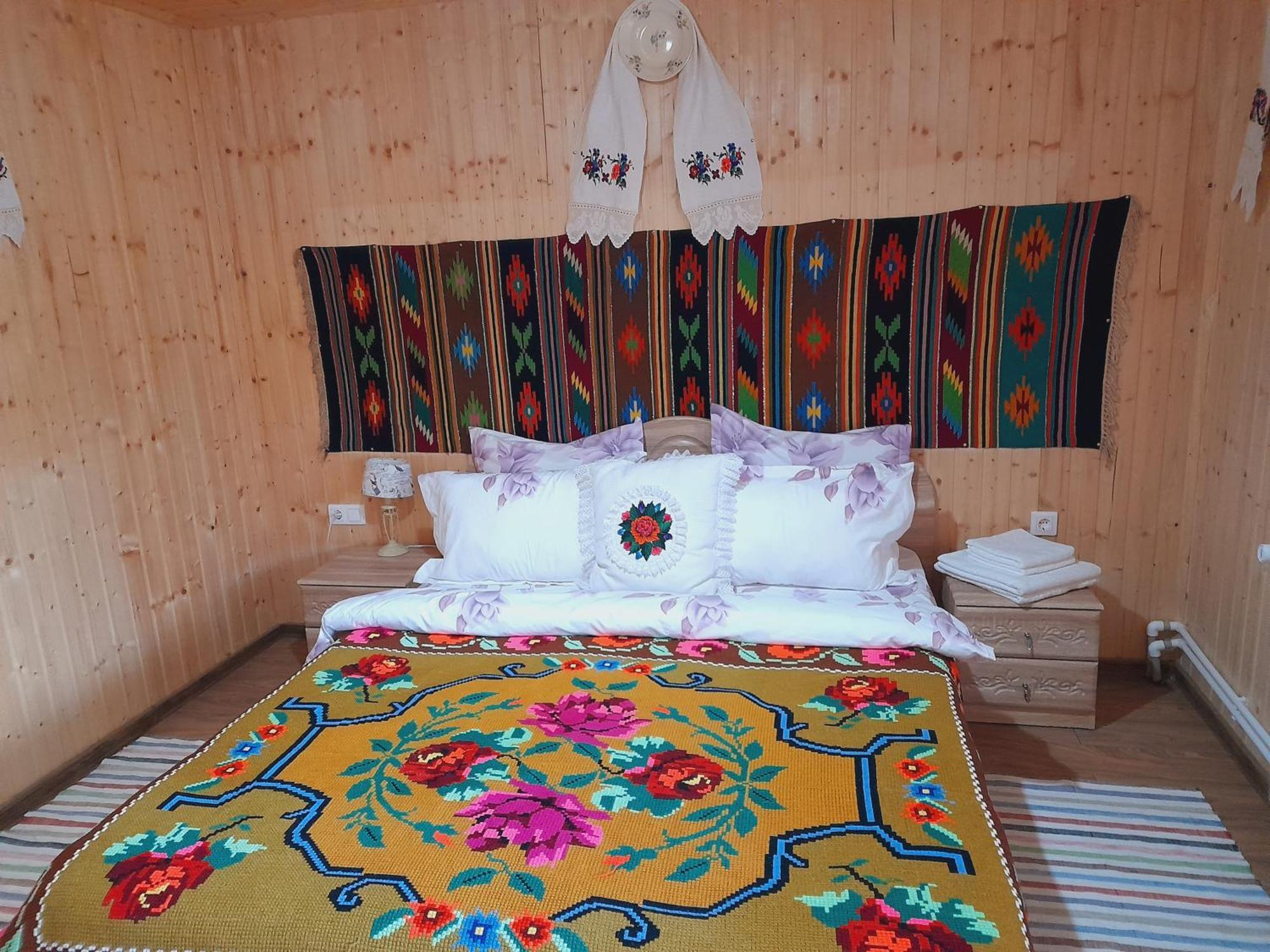 Casa De La Ferma Mariuca Βίλα Berbesti Δωμάτιο φωτογραφία